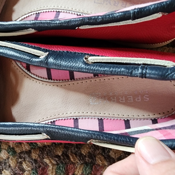 Sperry Women's Leather Tri-Color Boat Shoe, Size 9 Pink, White, and Blue - Picture 3 of 6
